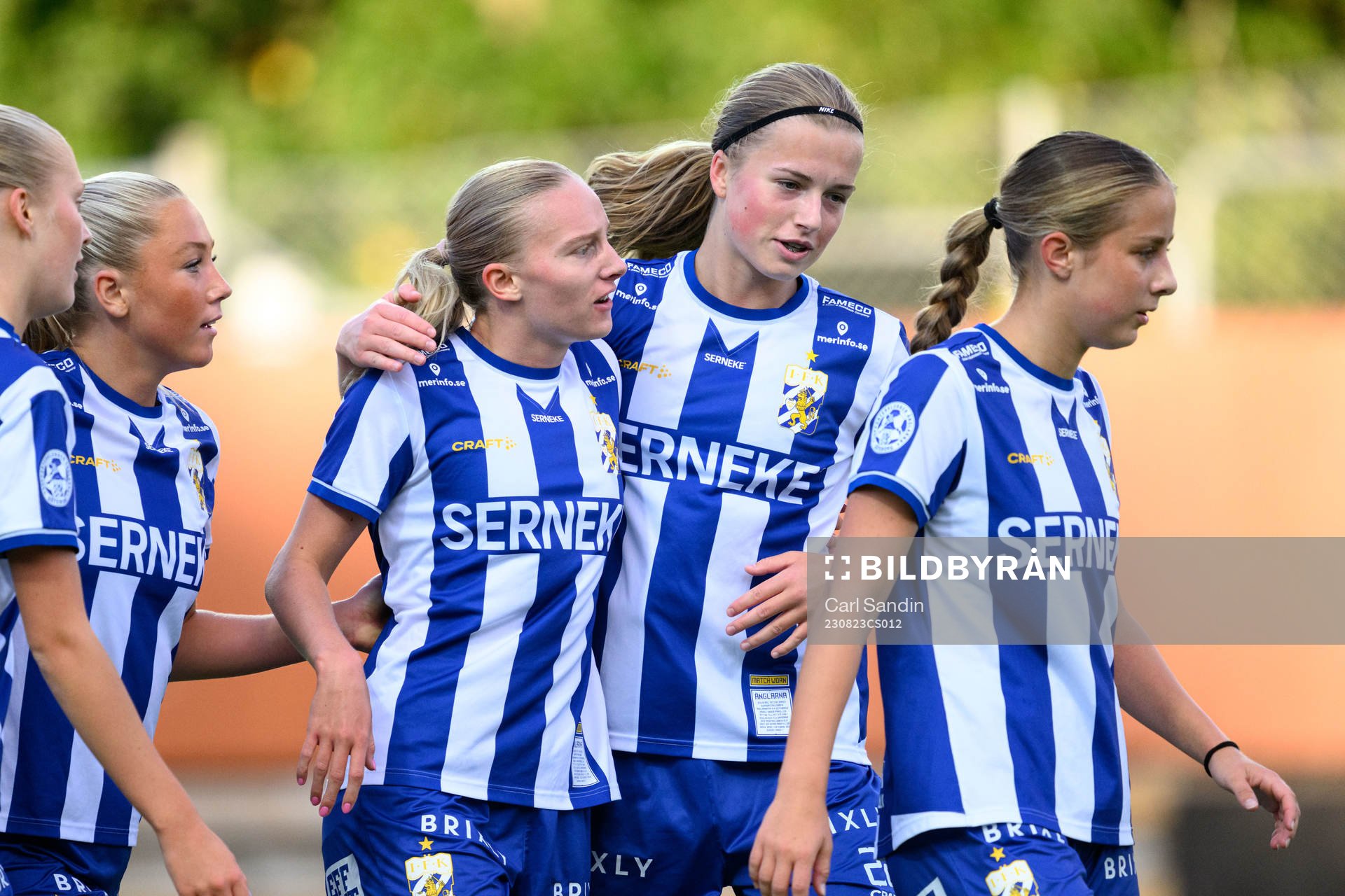 IFK Göteborgs Felicia Holmberg och Emma Broddheimer jublar
