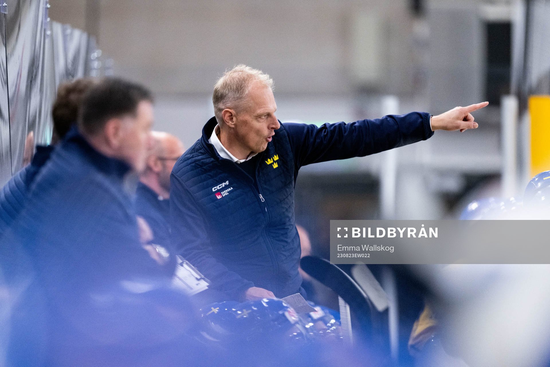 Head coach Magnus Hävelid of Sweden