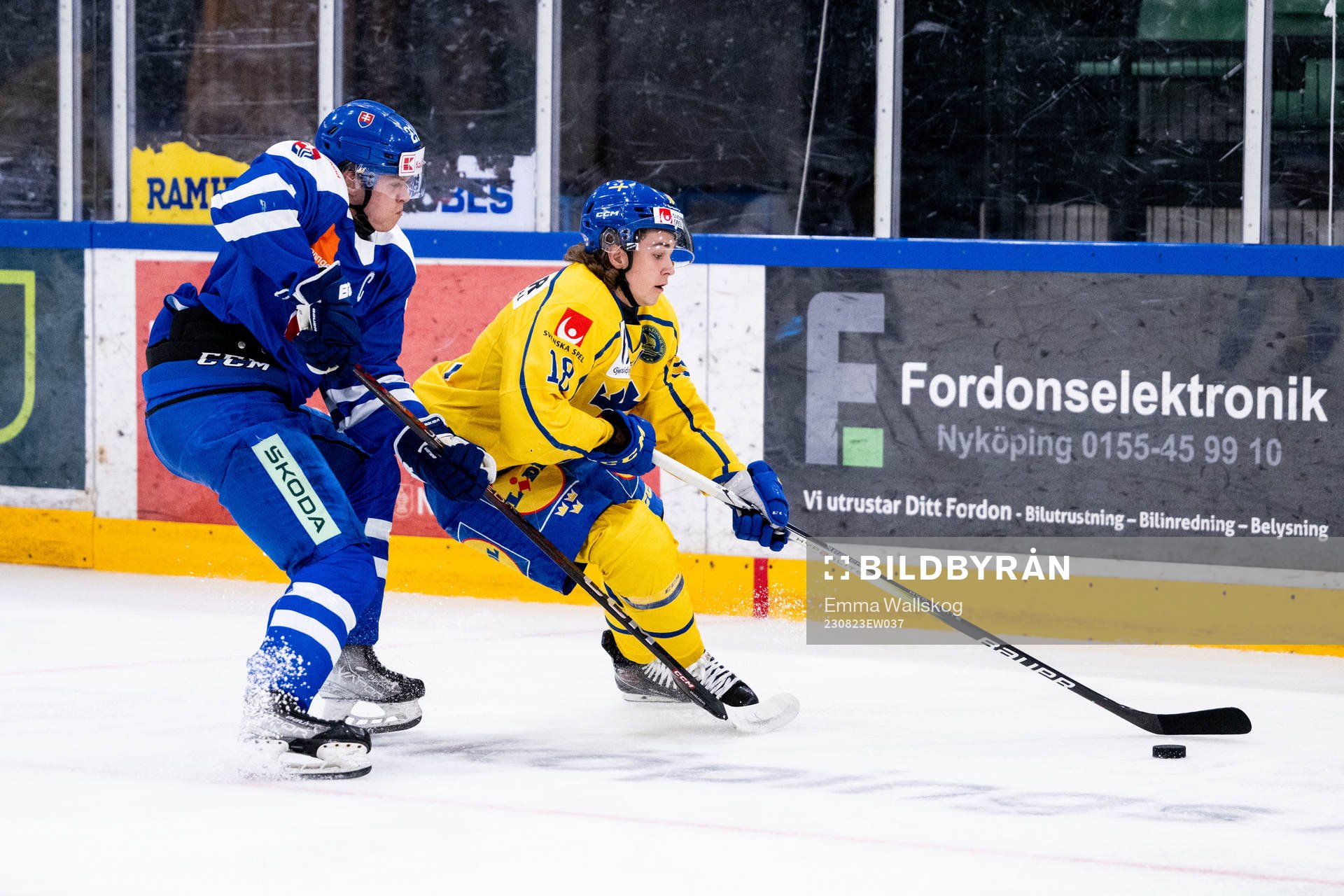 Peter Repcik of Slovakia and Liam Engström of Sweden