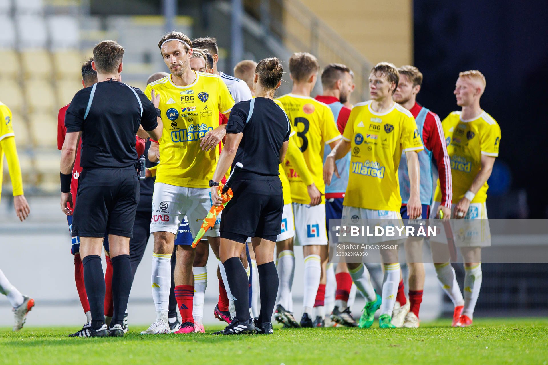 Falkenbergs Tobias Helldén tackar domartrion