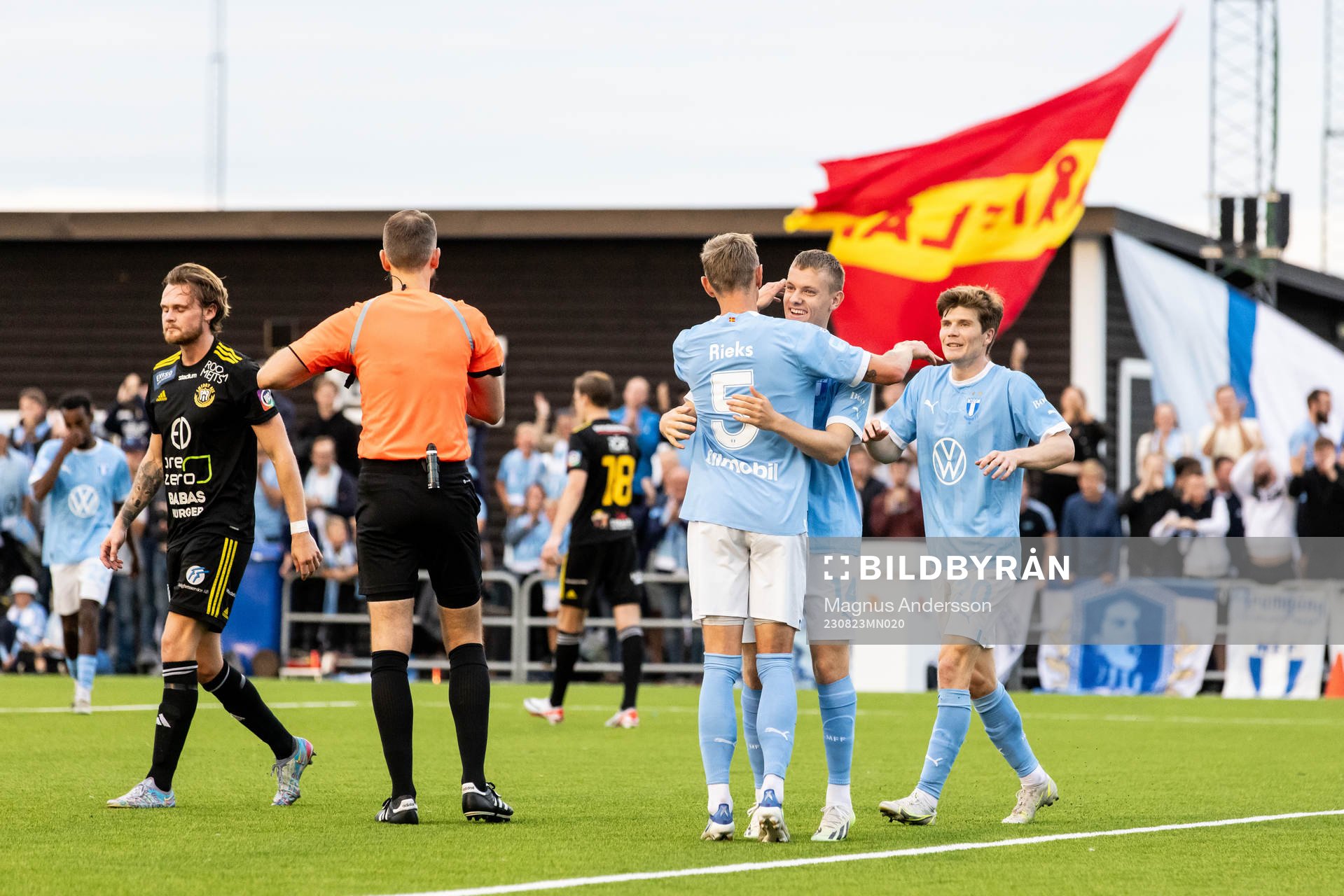 Malmö FFs Søren Rieks jublar med lagkamrater