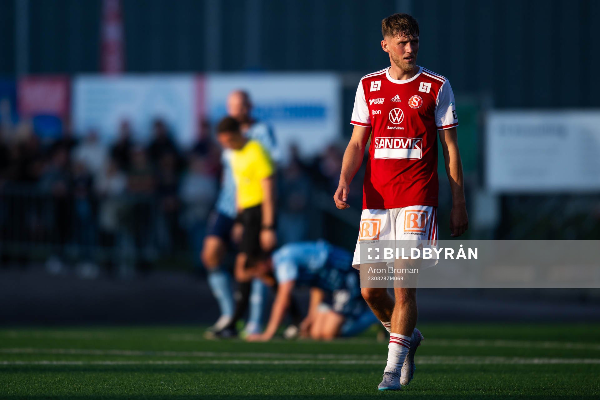 Sandvikens IFs Emil Engqvist deppar