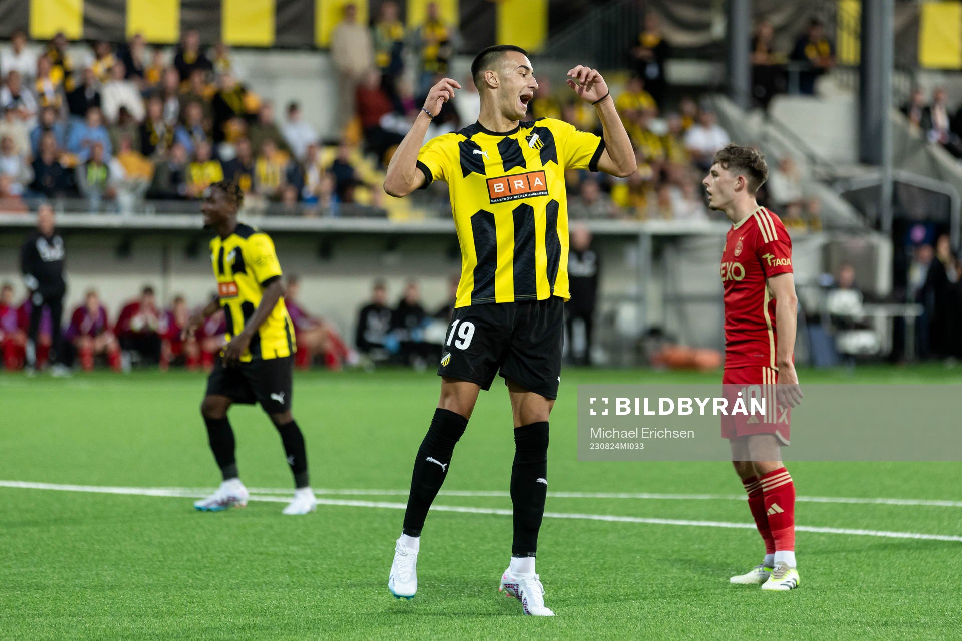 Srdjan Hrstic of Häcken looks dejected