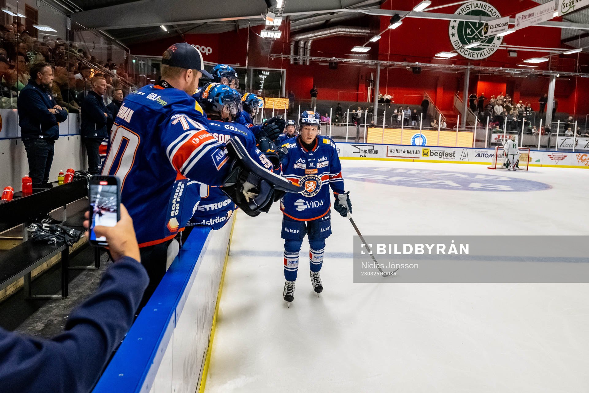 Växjös Marcus Sylvegård  jublar