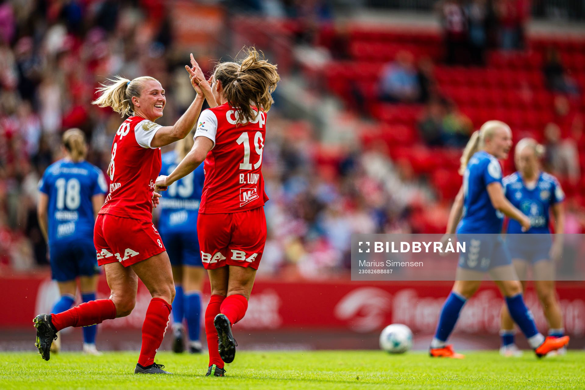 Marit Bratberg Lund of Brann celebrates