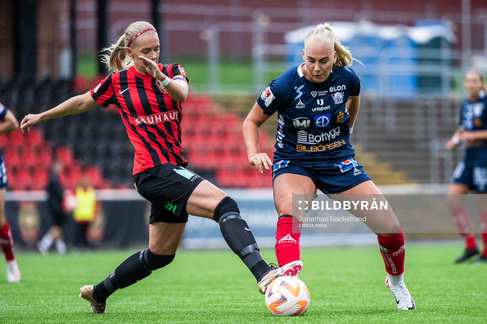 Brommapojkarnas Elsa Karlsson och Linköpings Cathinka