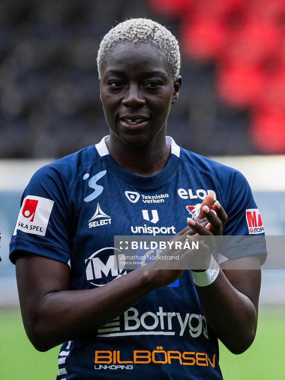 Linköpings Michaela Abam inför fotbollsmatchen i Damallsvenskan mellan Brommapojkarna och Linköping den 26 augusti 2023 i Stockholm.