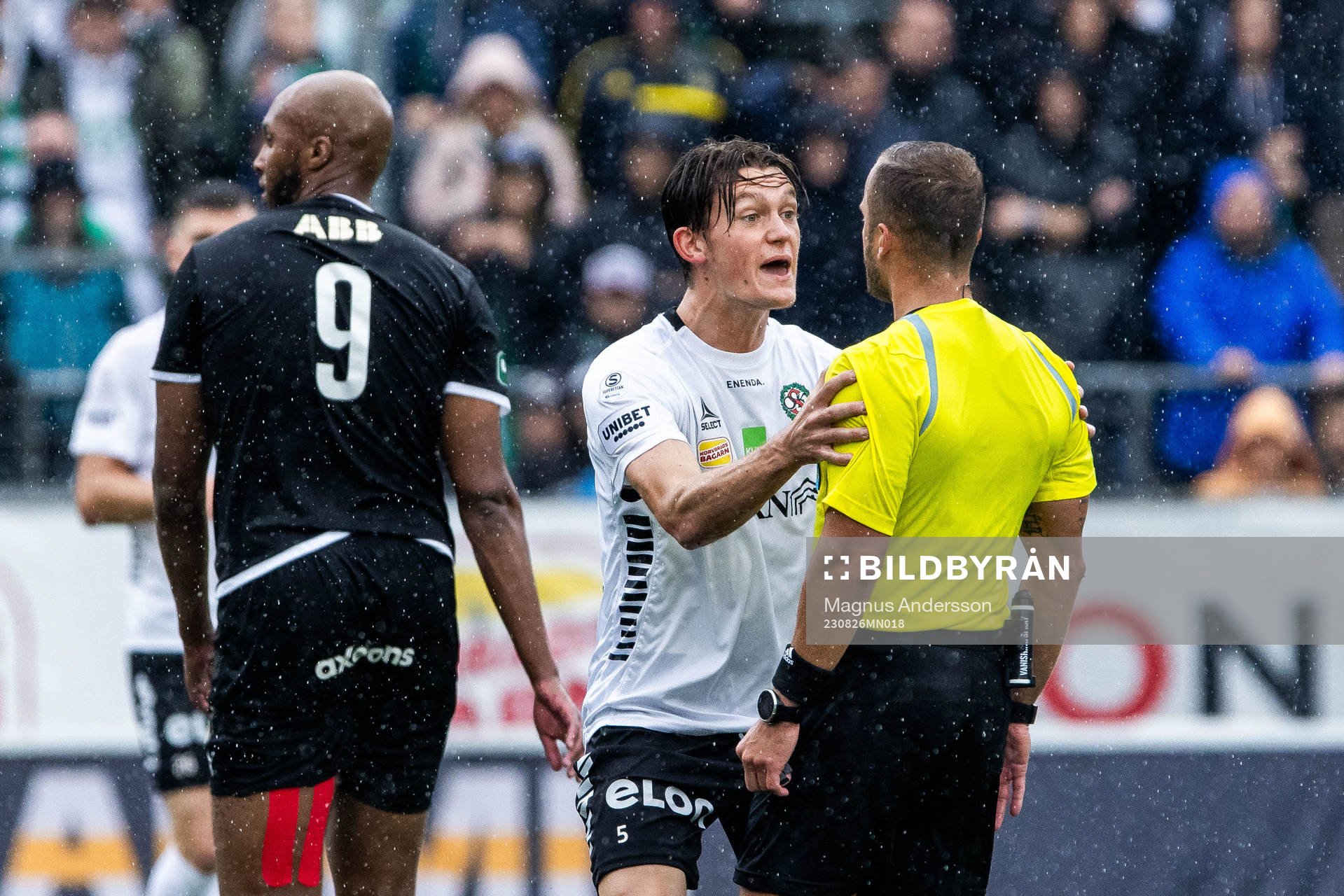 Örebros Daniel Hultqvist reagerar på domslut