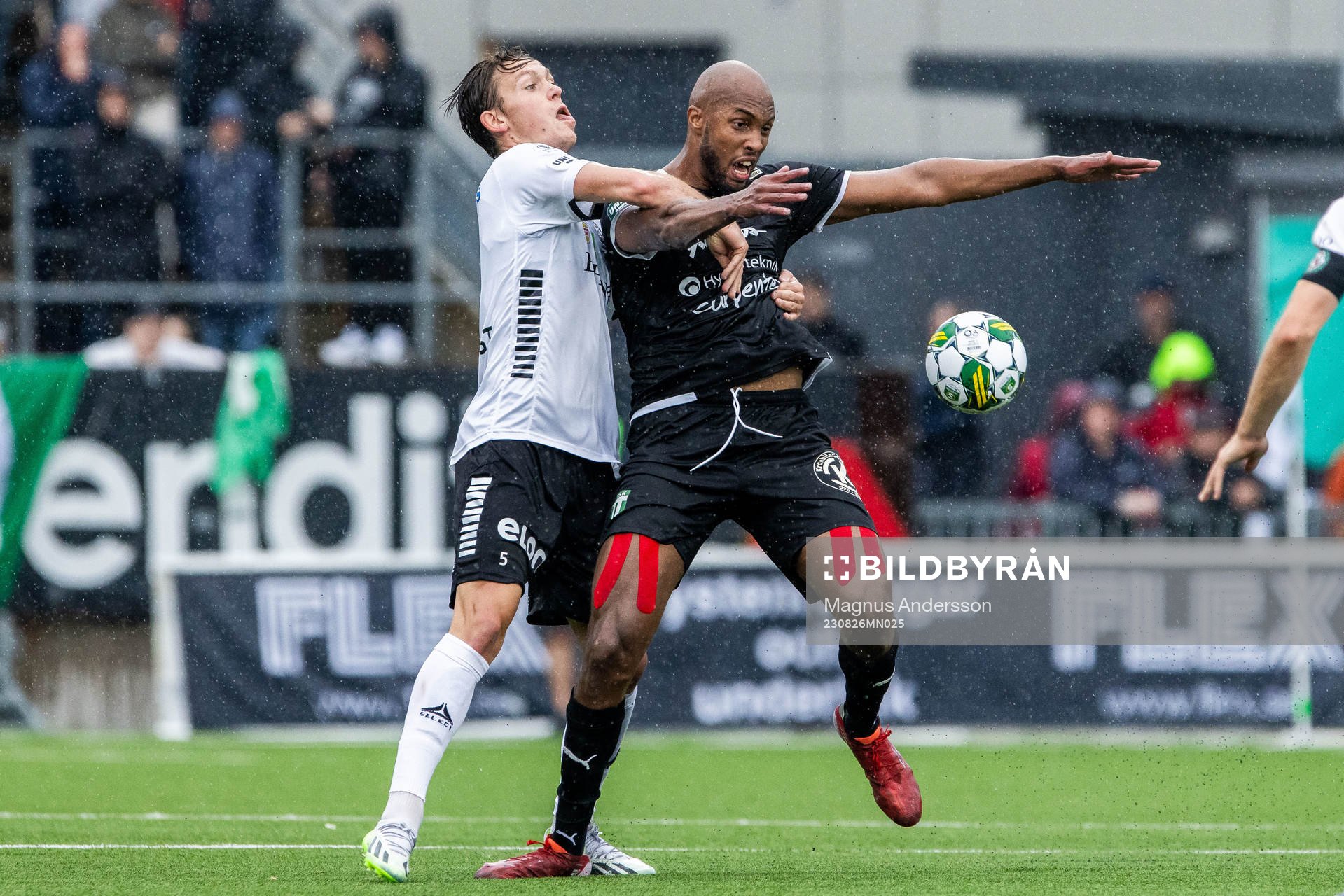 Örebros Daniel Hultqvist och Västerås SKs Jabir