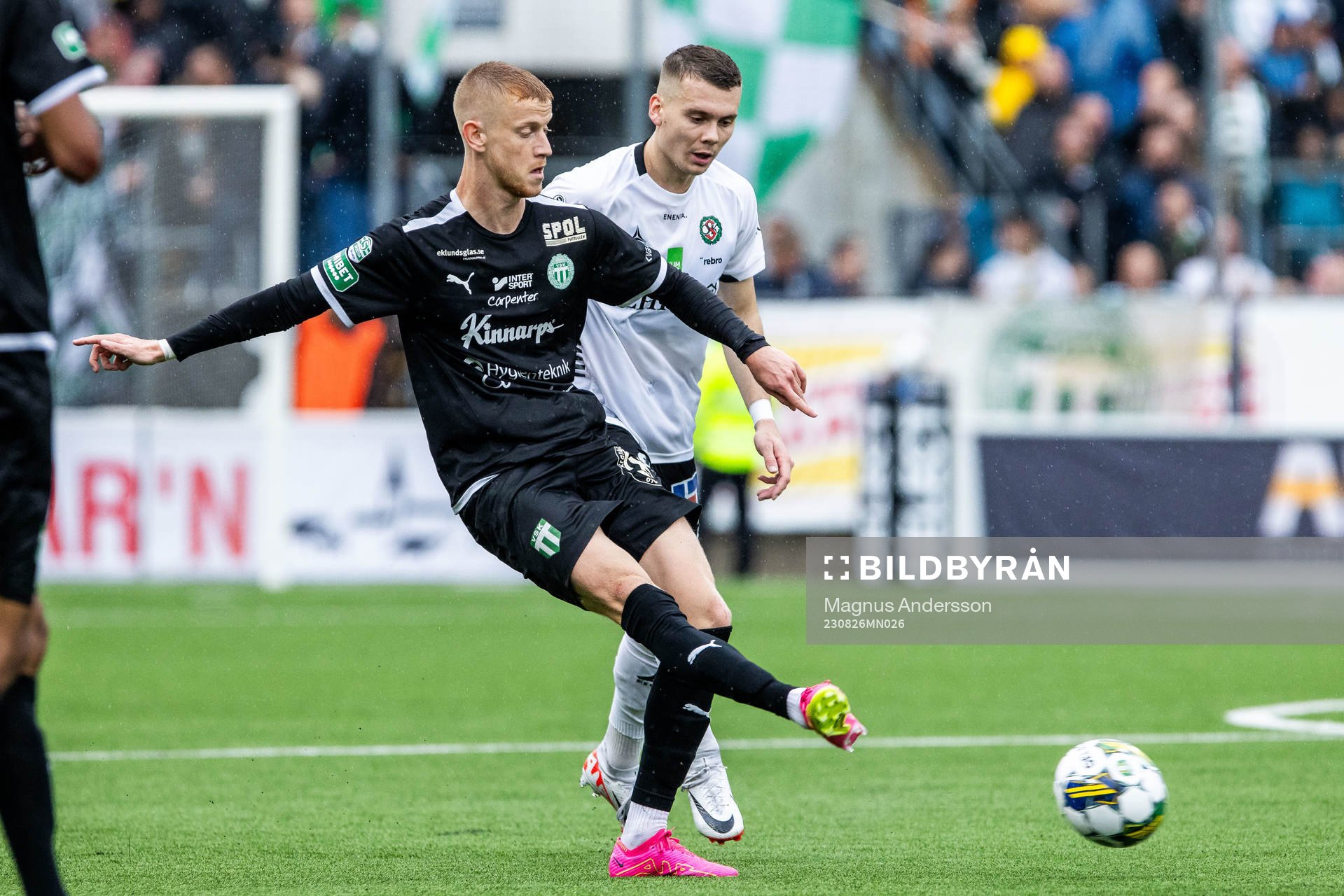 Västerås SKs Daniel Ask och Örebros Jake Larsson