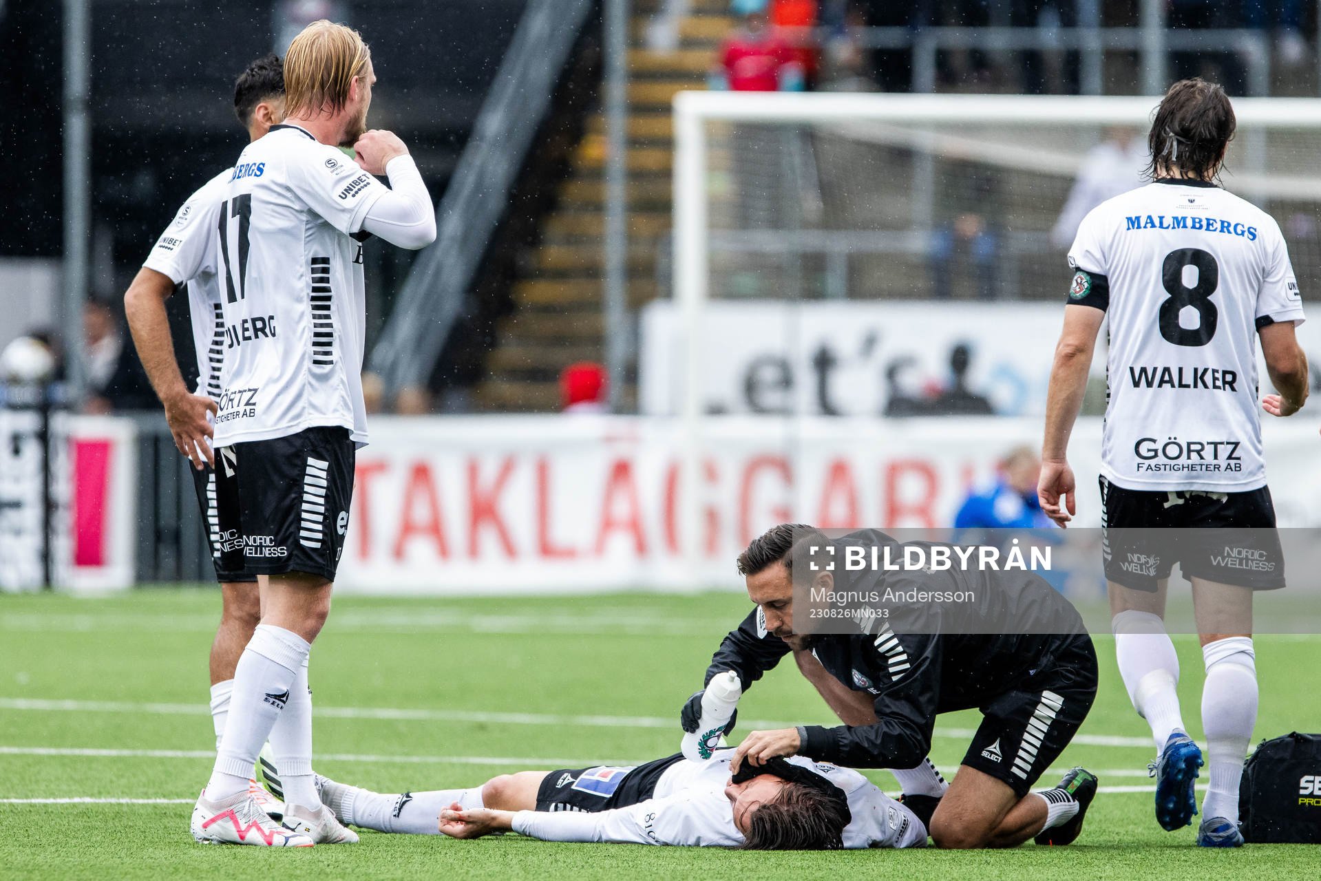 Örebros Daniel Hultqvist får vård