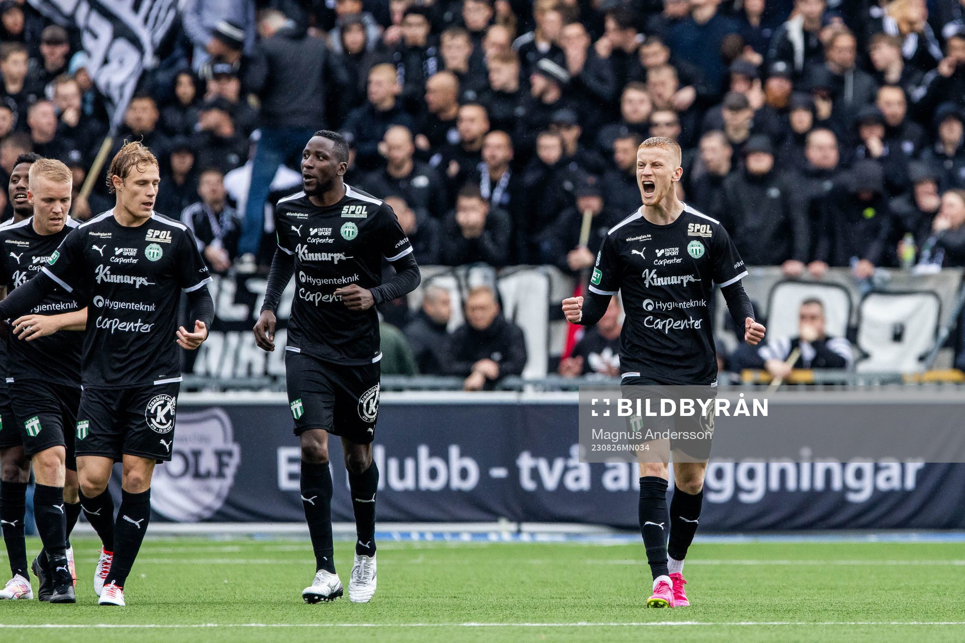 Västerås SKs Daniel Ask jublar efter 1-1 under fotbollsmatchen i Superettan mellan Örebro och Västerås SK den 26 augusti 2023 i Örebro.