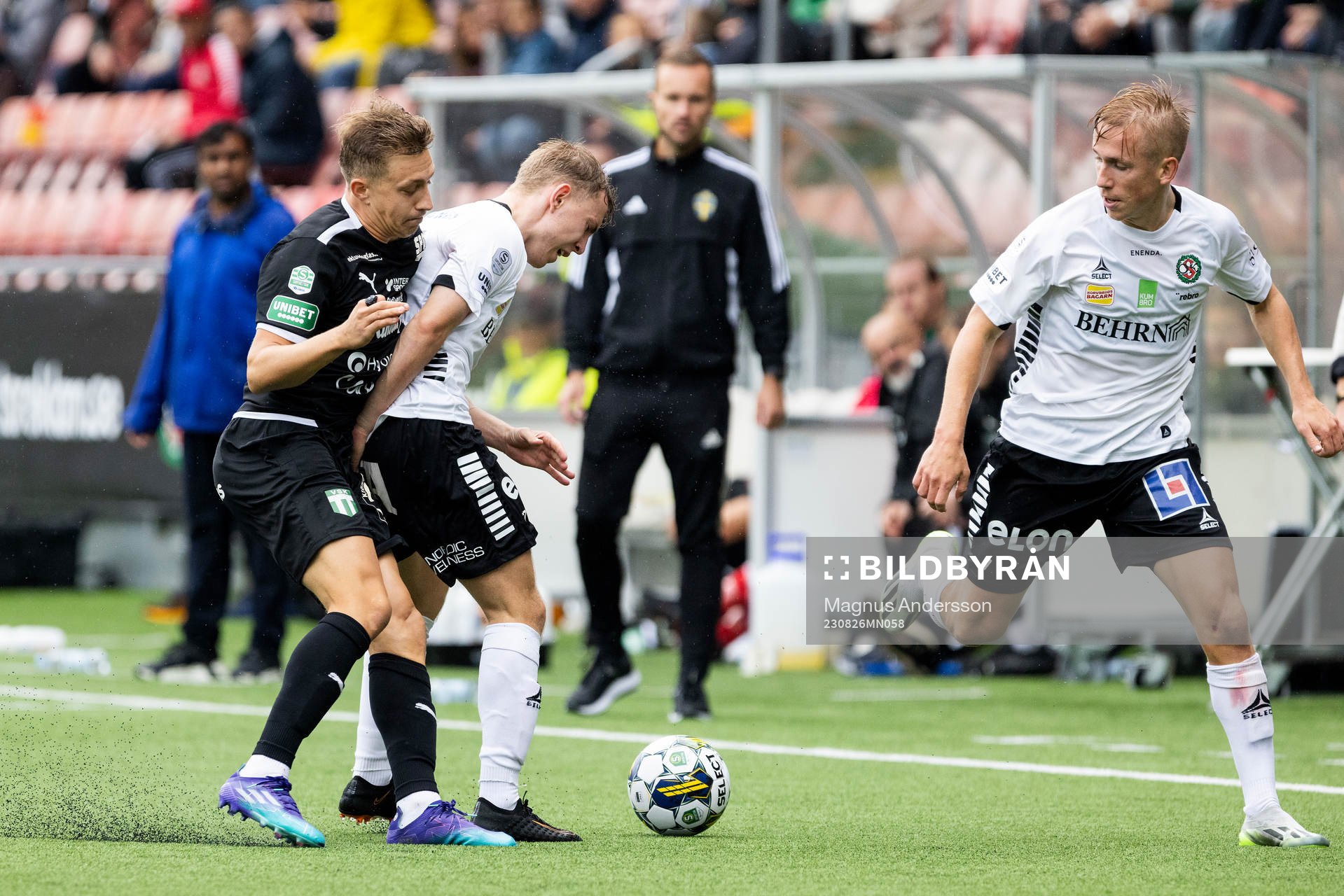 Västerås SKs Simon Gefvert och Örebros Valgeir