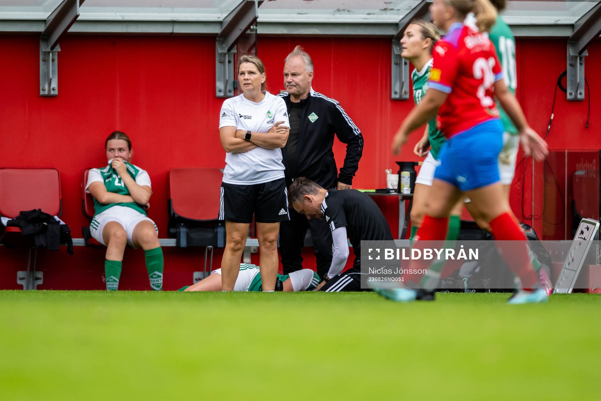 IK Zenith tränare Maria Andrén deppar