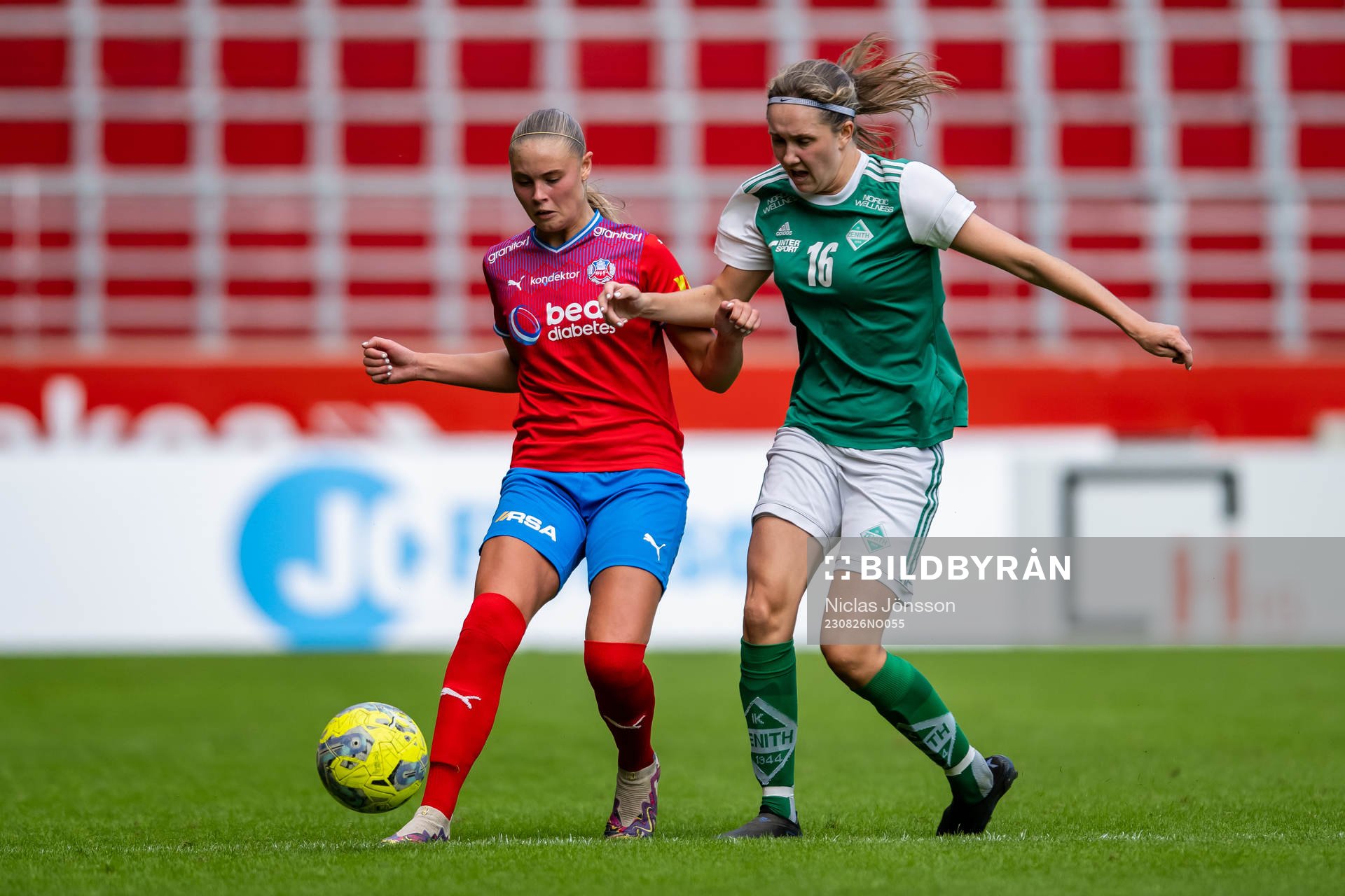 Helsingborgs Izabelle Wahlstedt  och IK Zenith Sara Aronsson