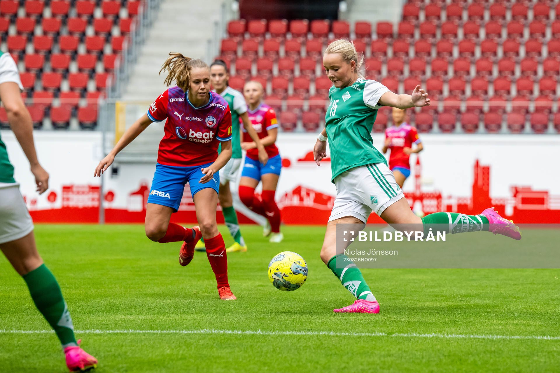 Helsingborgs Rebecka Winroth  och IK Zenith Ella Baldebo