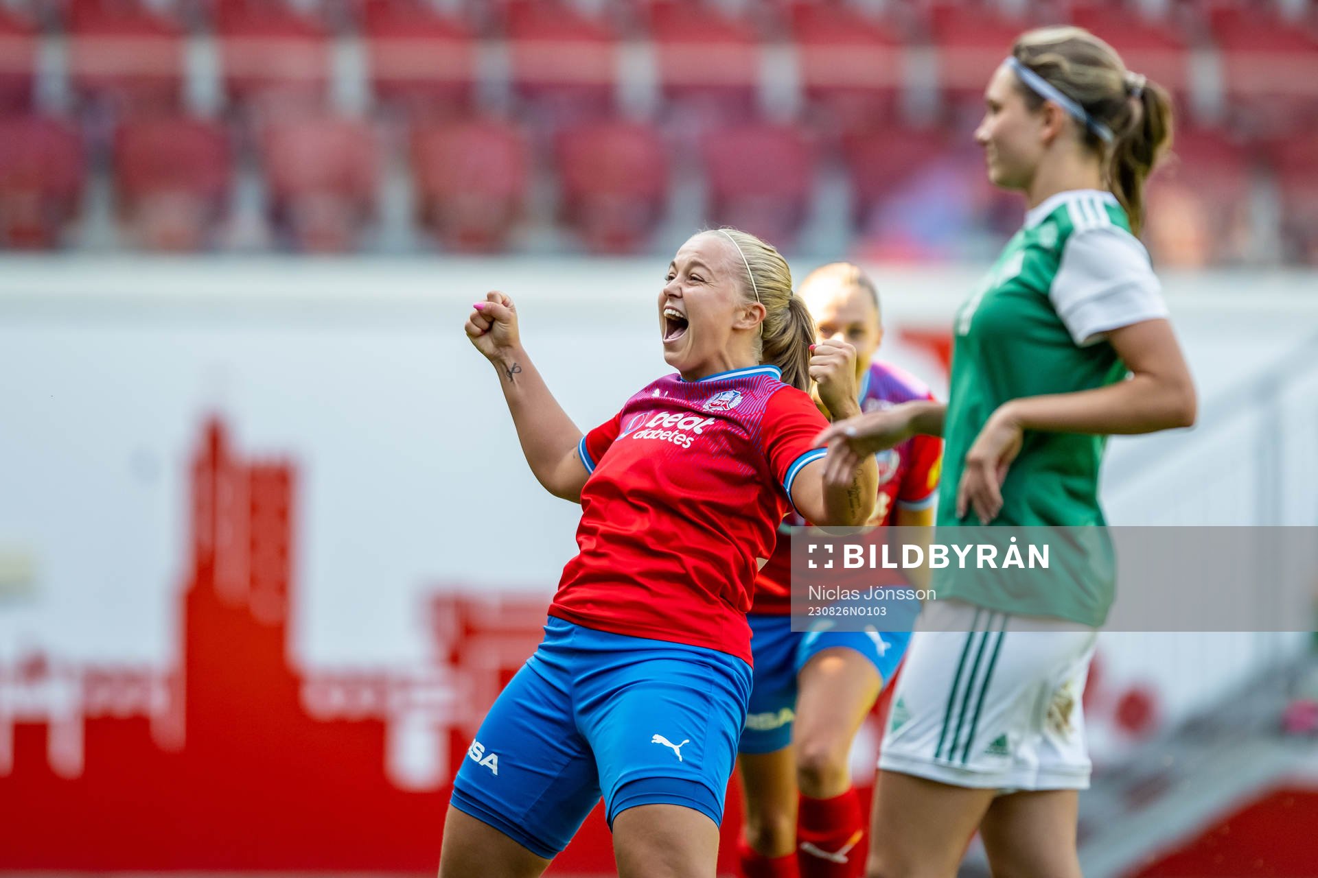 Helsingborgs Stephanie Petersson jublar