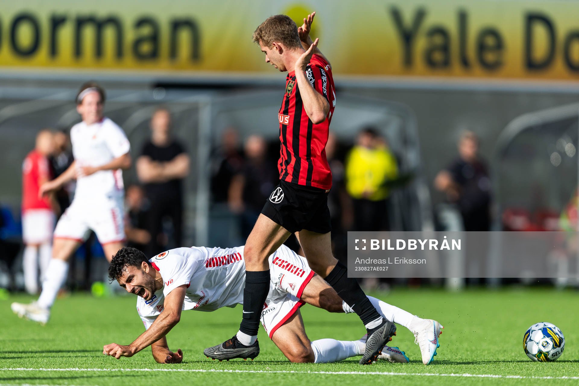 Kalmars Deniz Hummet och Brommapojkarnas Samuel Leach Holm
