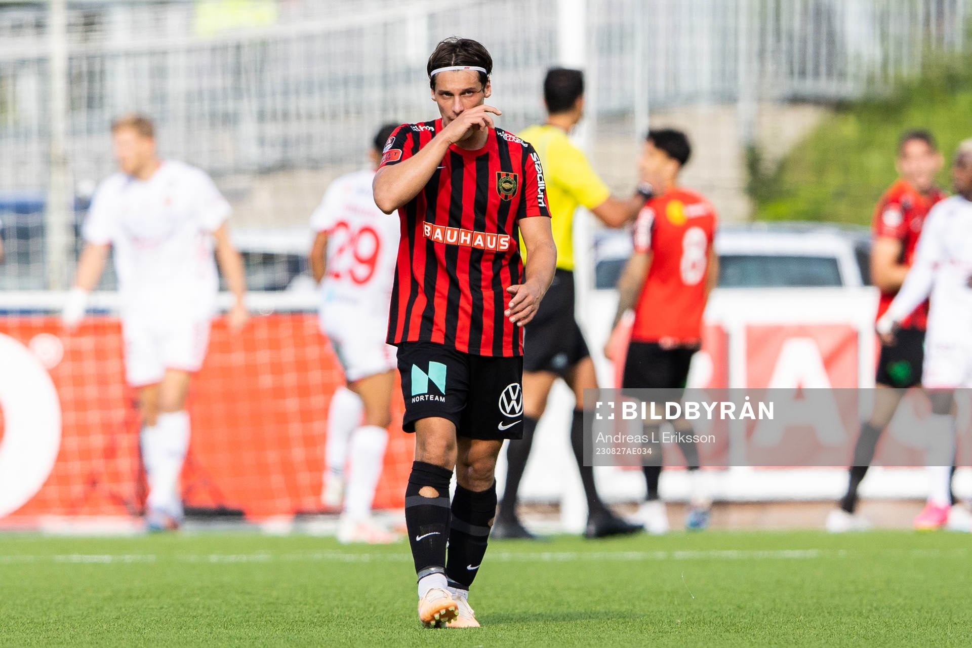 Brommapojkarnas Kevin Ackermann deppar