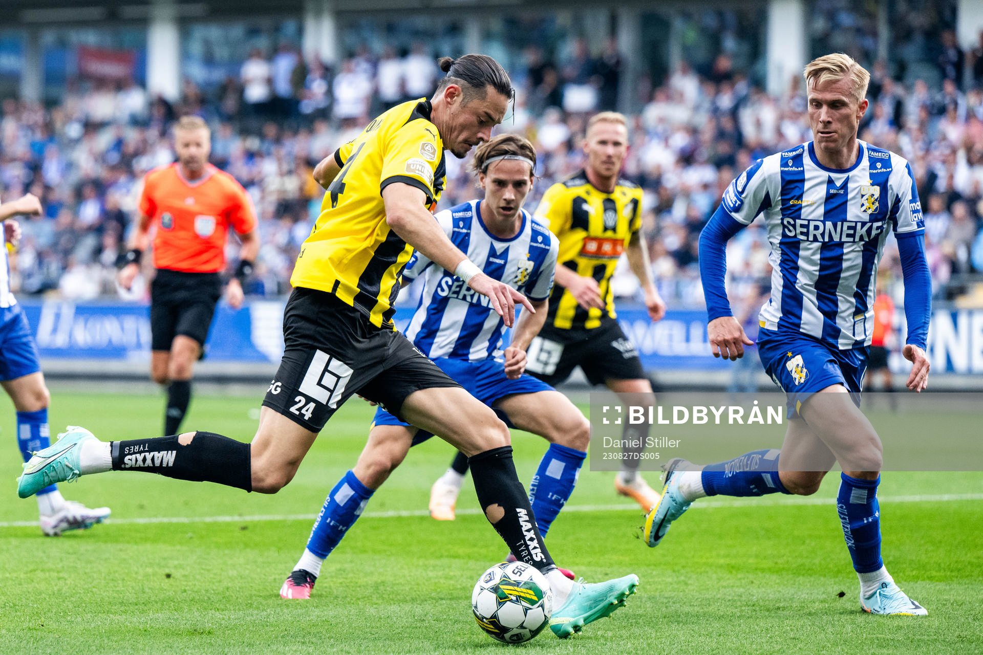 Häckens Amor Layouni och IFK Göteborgs Oscar Wendt