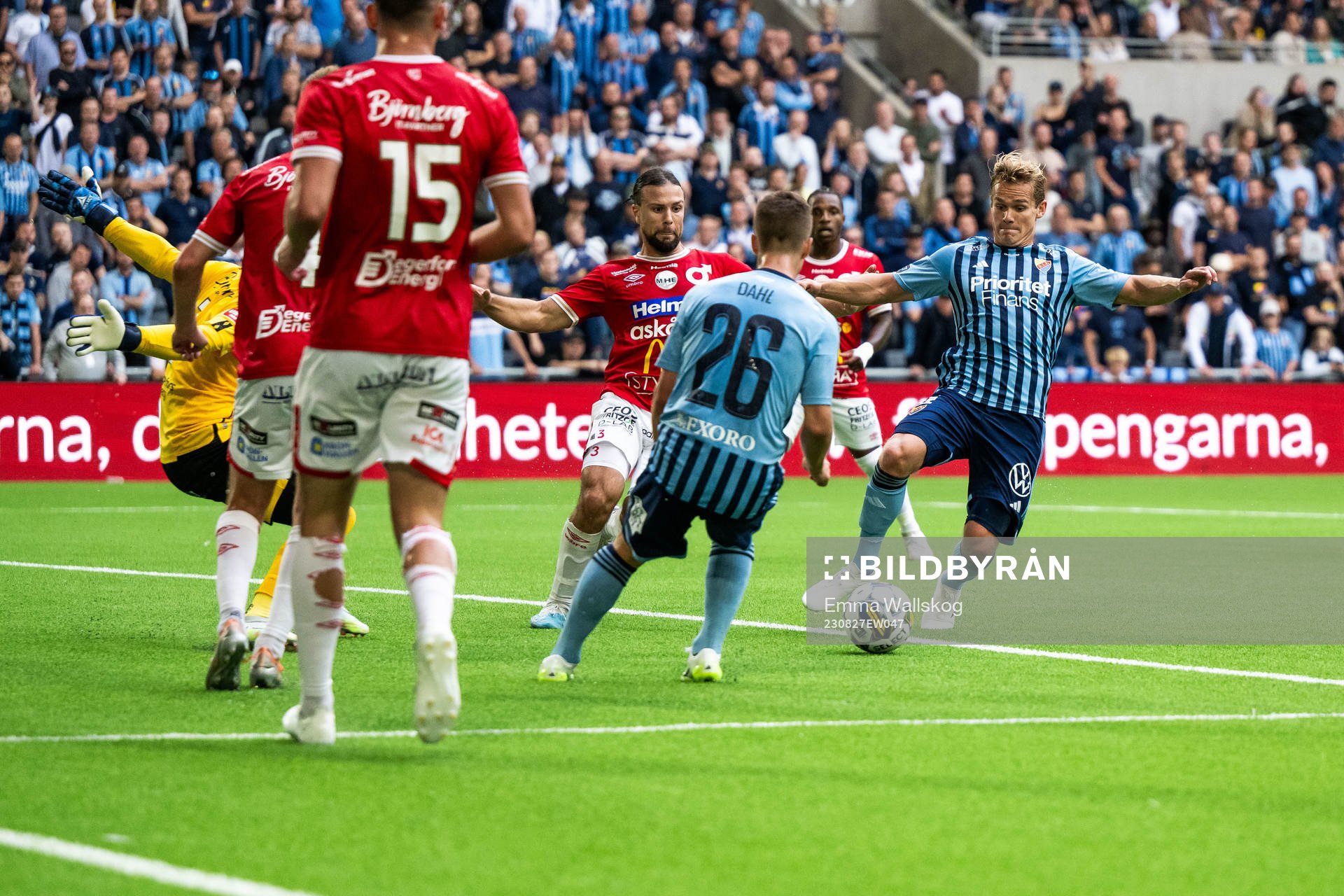Djurgårdens Hampus Finndell och Degerfors Abdelkarim