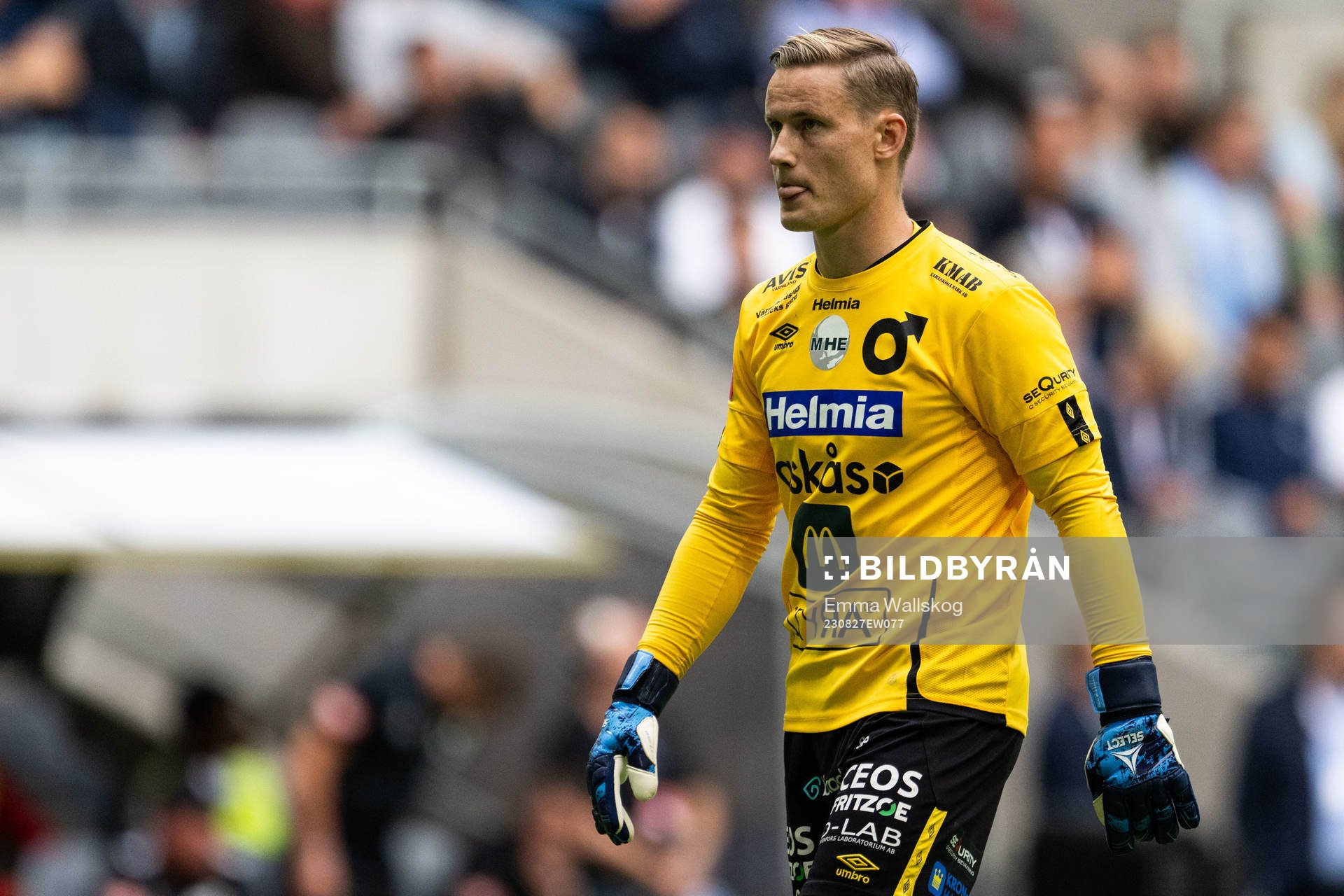 Degerfors målvakt Sondre Lovseth Rossbach deppar
