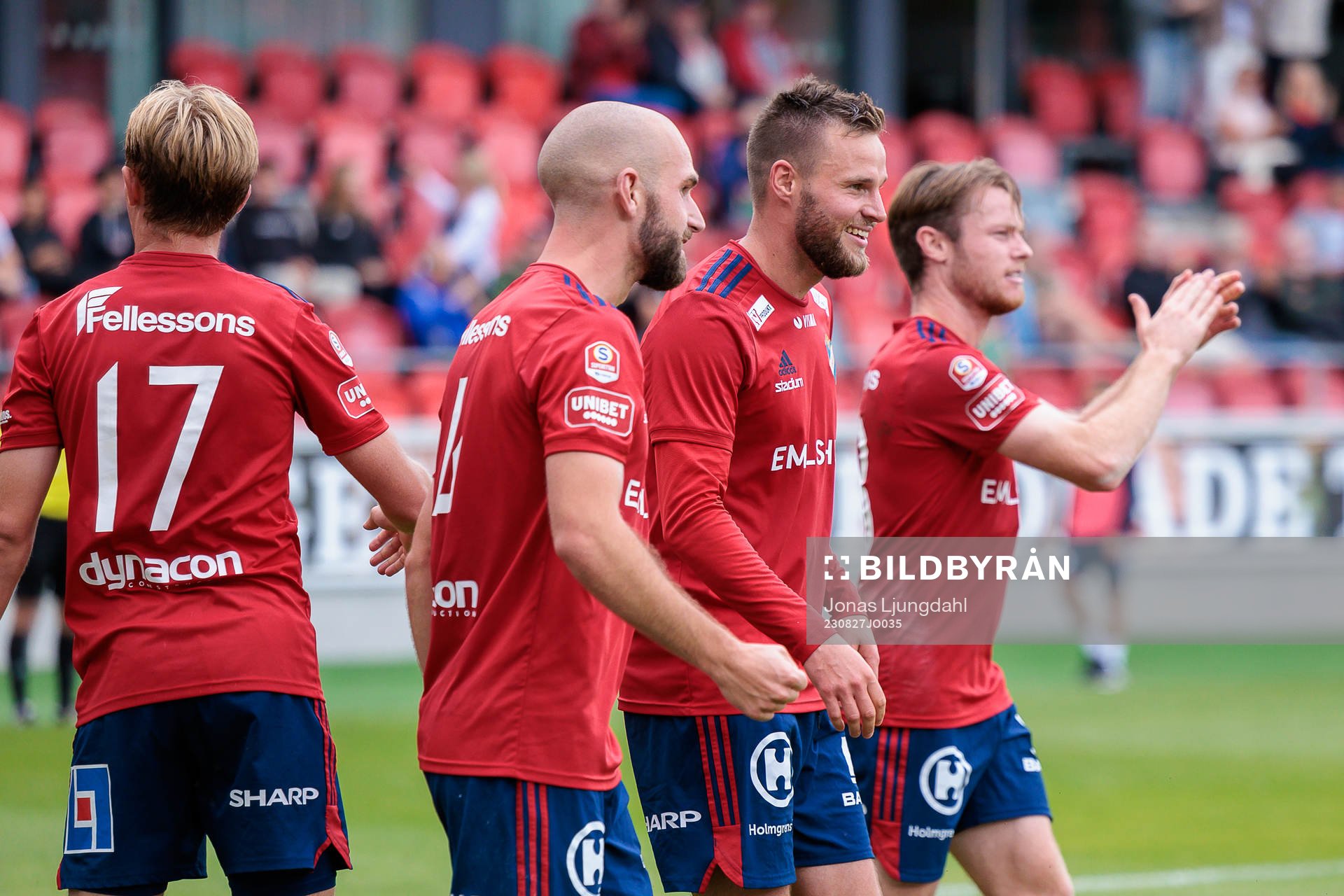 Östers Niklas Söderberg jublar