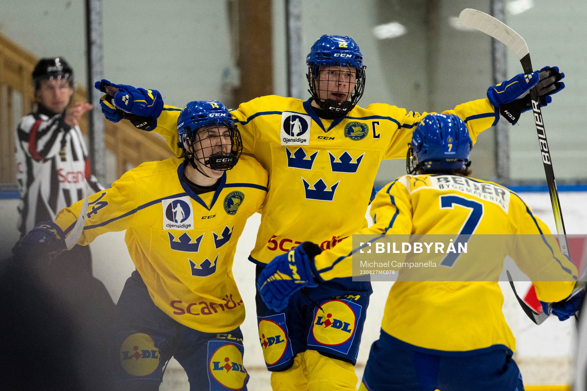 Sveriges Anton Gästrin jublar med Filip Ekberg och Joe