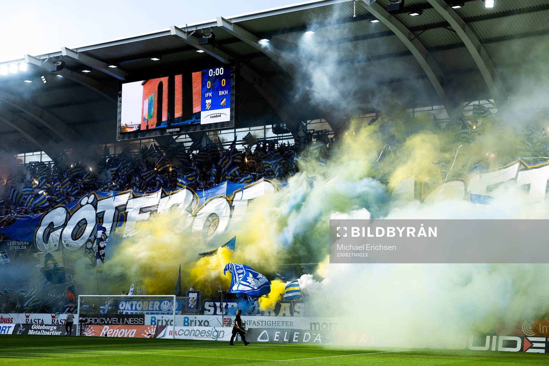 IFK Göteborgs supportrar med tifo