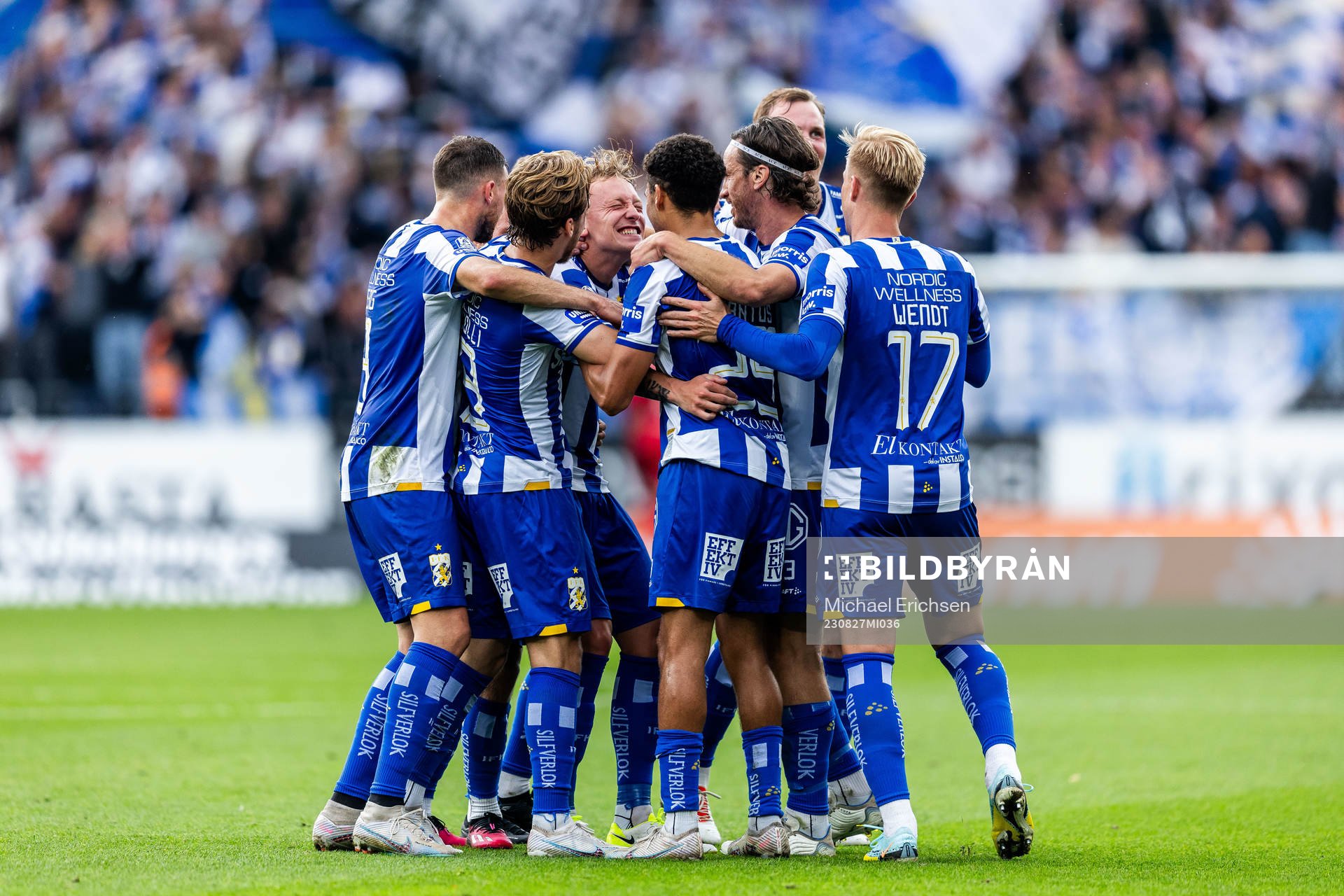 IFK Göteborgs Sebastian Hausner jublar med lagkamrater
