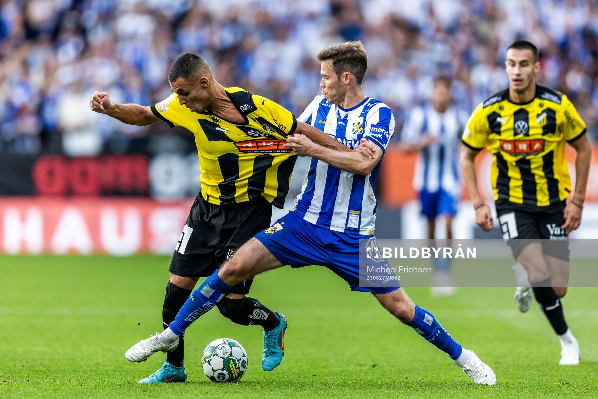 Häckens Ali Youssef och IFK Göteborgs Emil Salomonsson