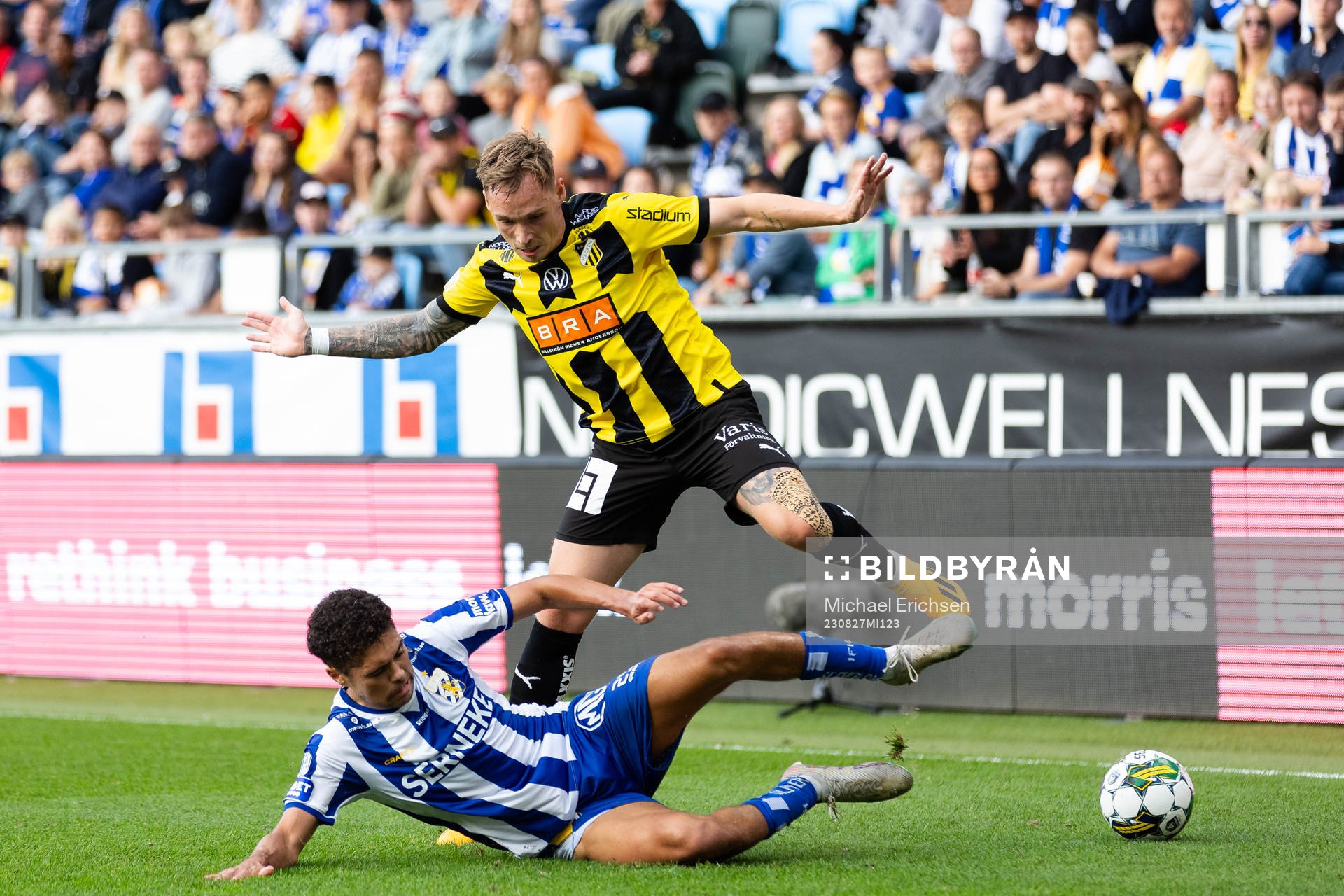IFK Göteborgs Thomas Santos och Häckens Jacob Barret
