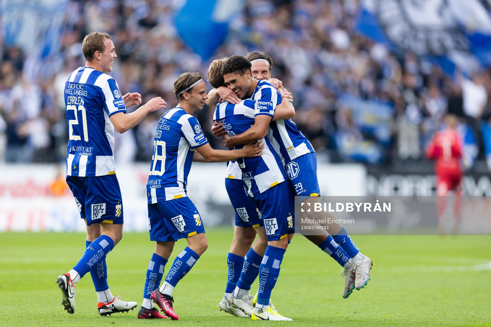 IFK Göteborgs Sebastian Hausner jublar med lagkamrater