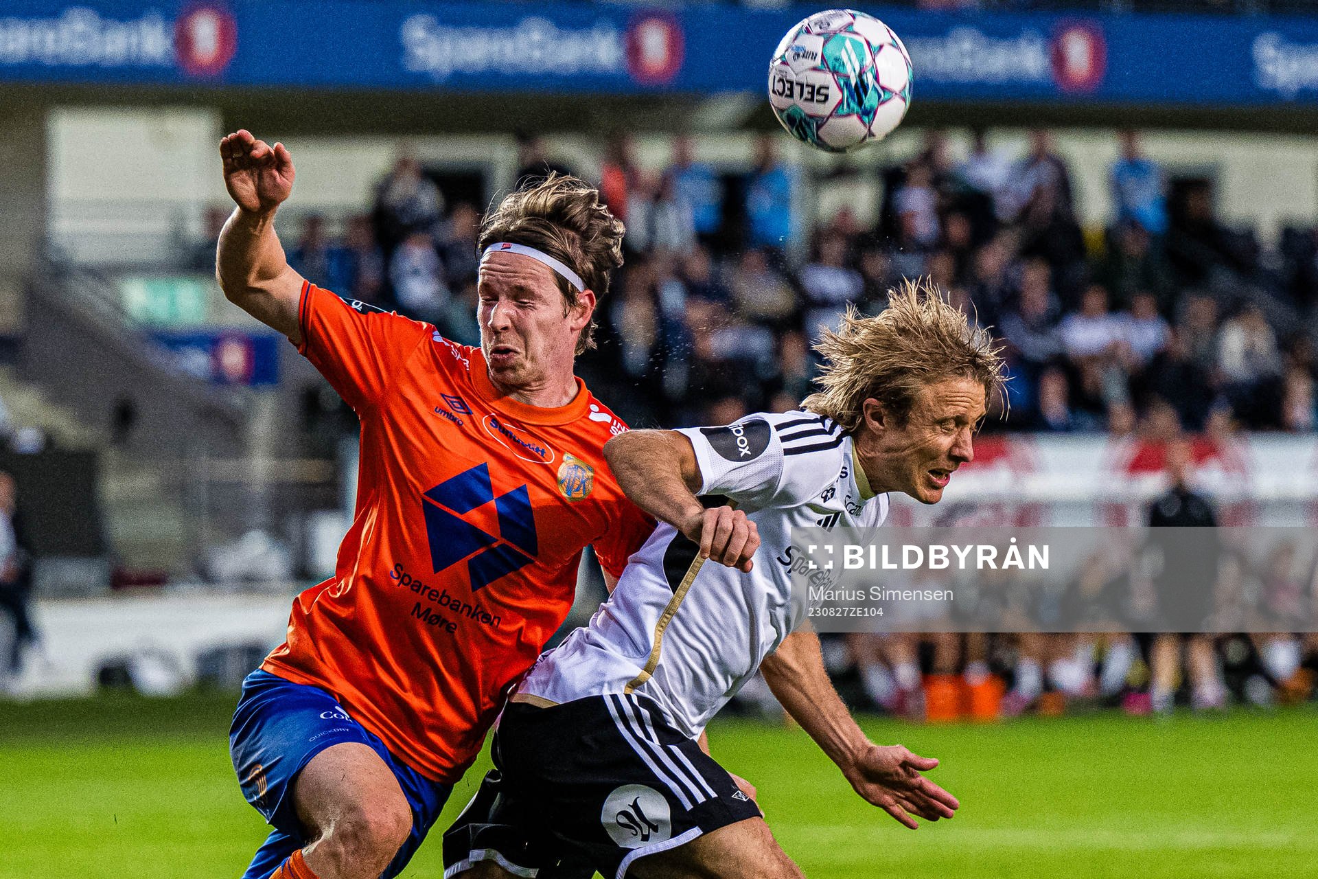 Kristoffer Ødemarksbakken of Aalesund and Per Ciljan