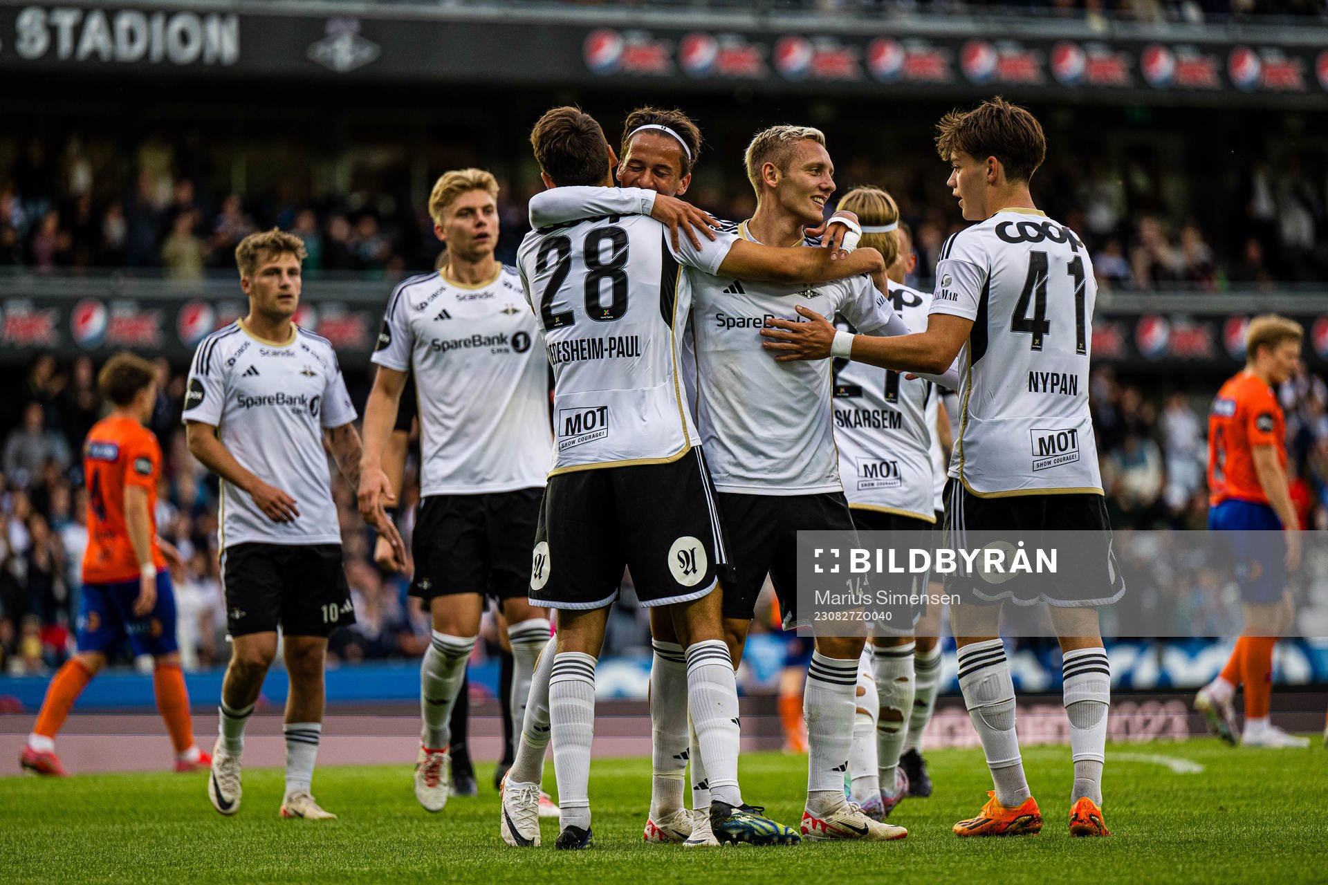 Håkan Wiedesheim-Paul of Rosenborg celebrates