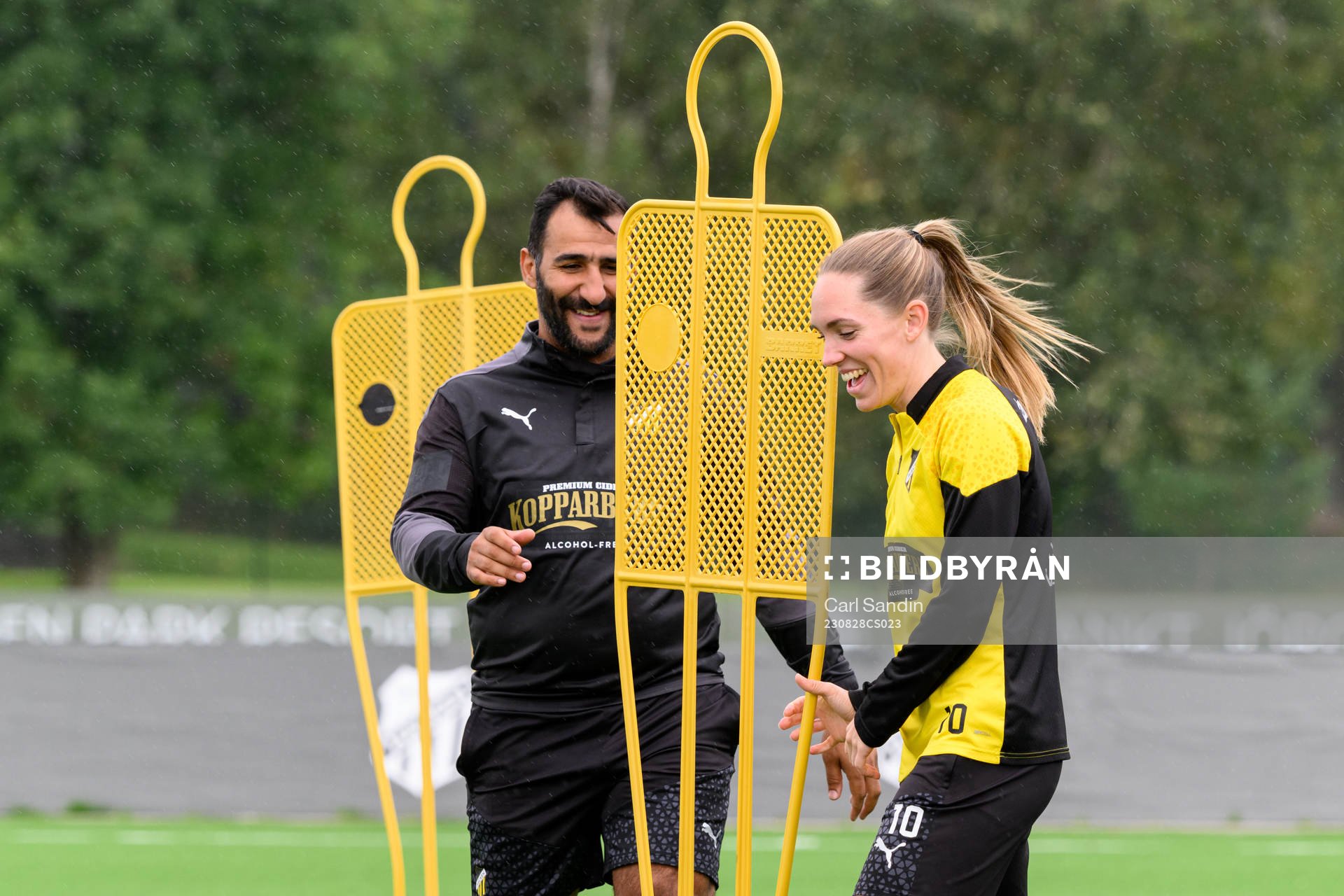 Tränare Mak Lind och Elin Rubensson