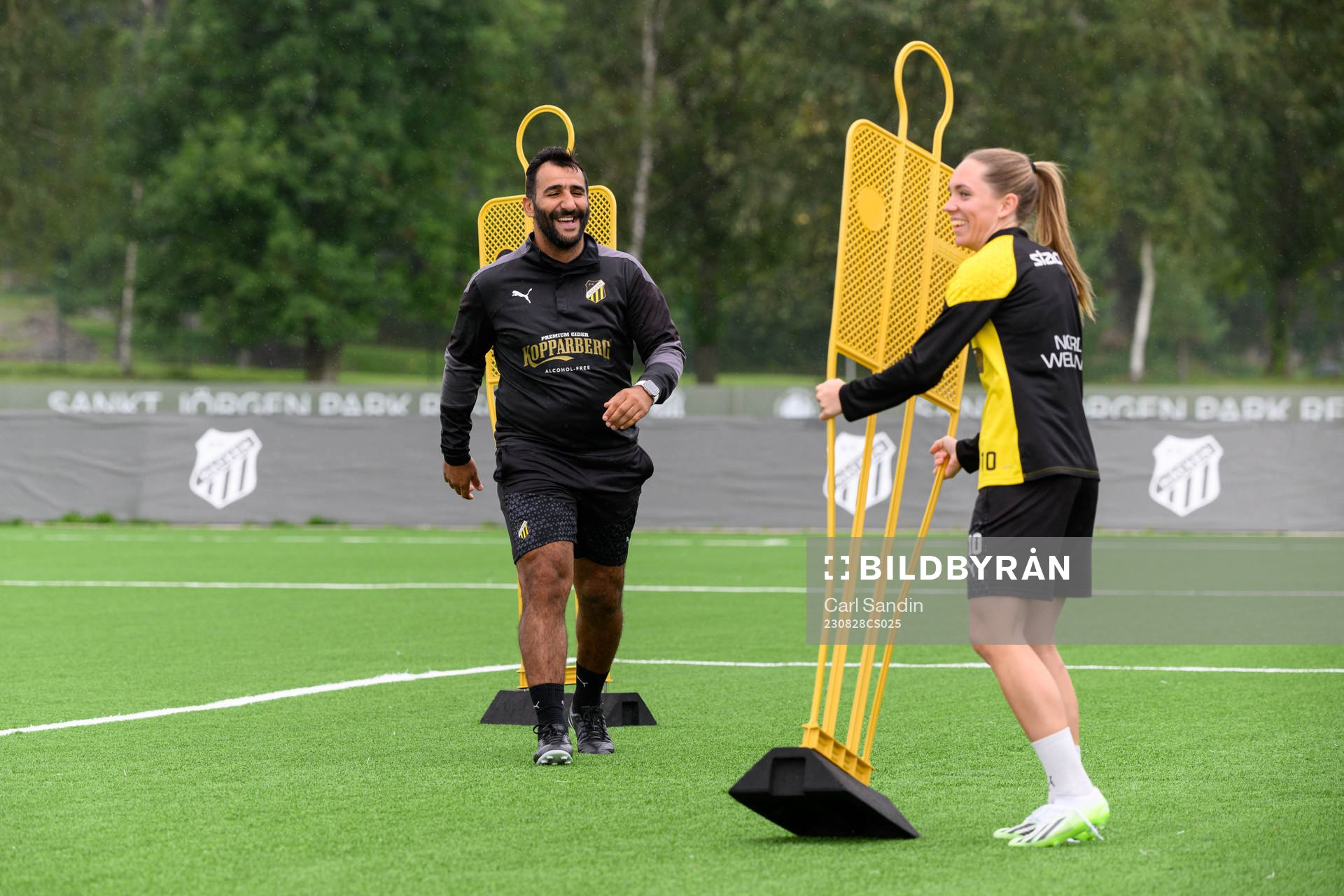 Tränare Mak Lind och Elin Rubensson