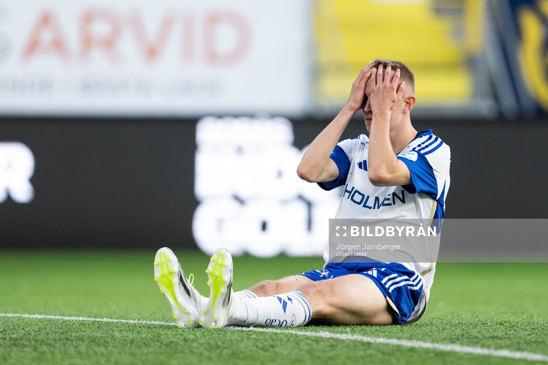 IFK Norrköpings Victor Stange Lind deppar