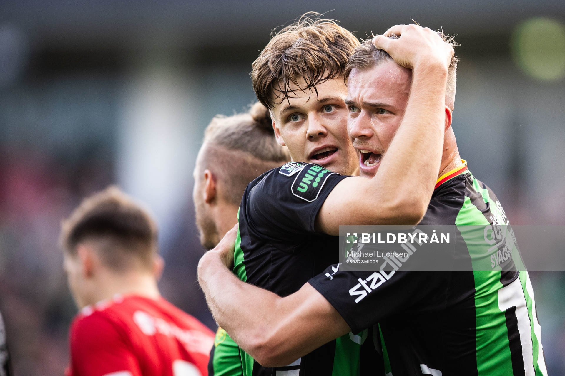 GAISs Axel Henriksson och Alexander Ahl Holmström jublar