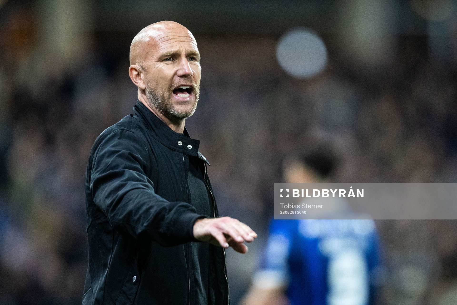 Malmö FFs tränare Henrik Rydström reagerar