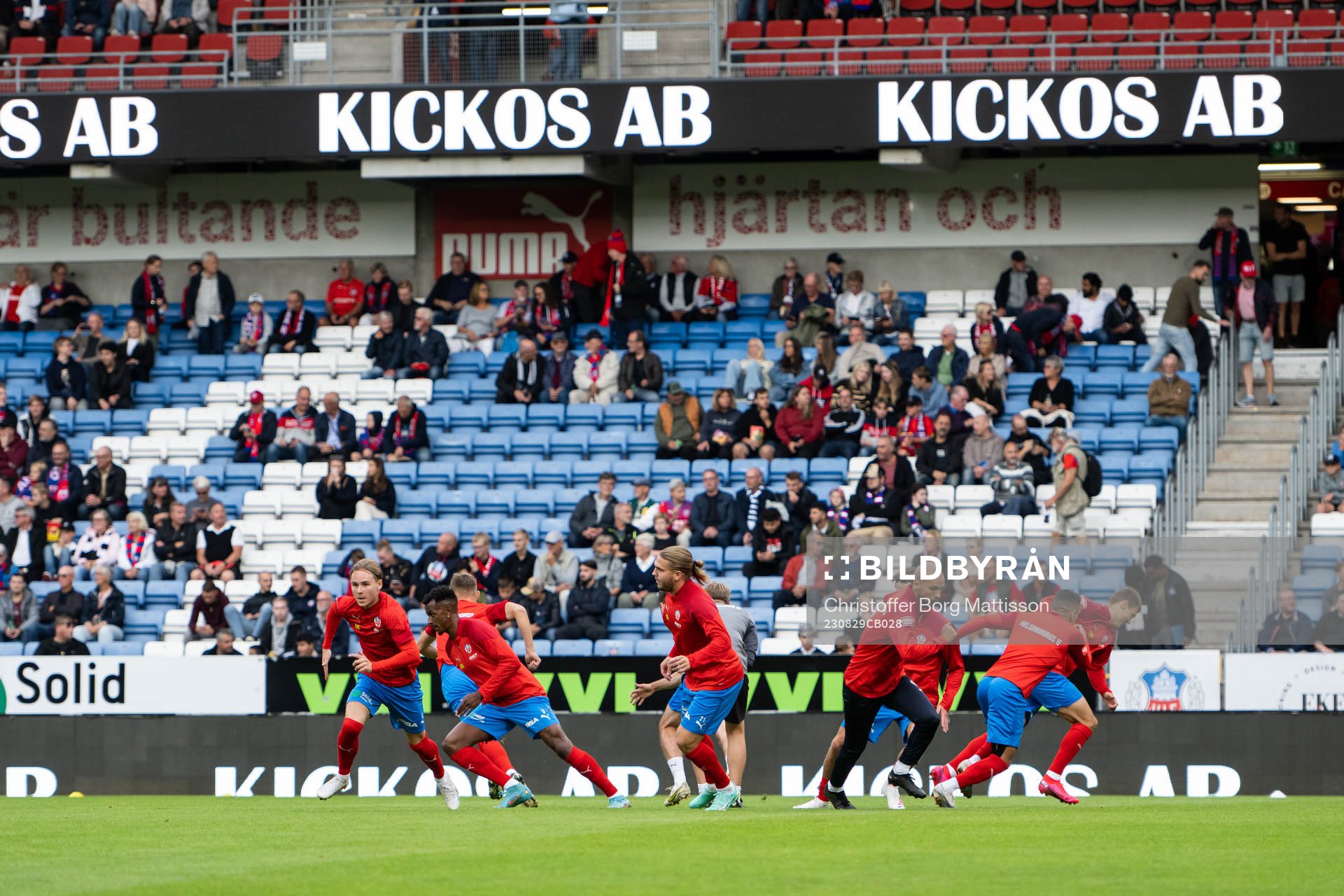 Helsingborgs spelare värmer upp