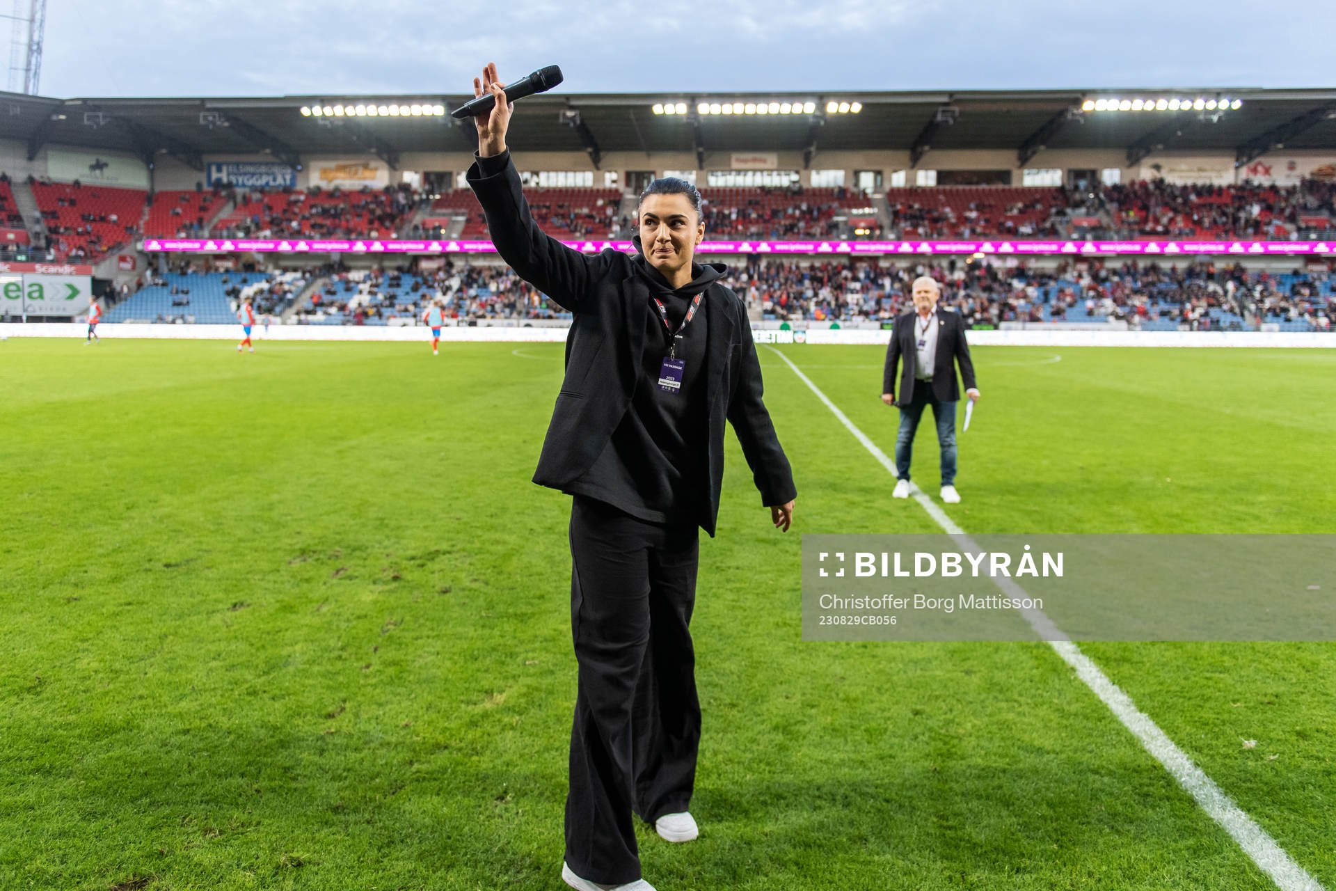 Zecira Musovic hyllas i halvtid