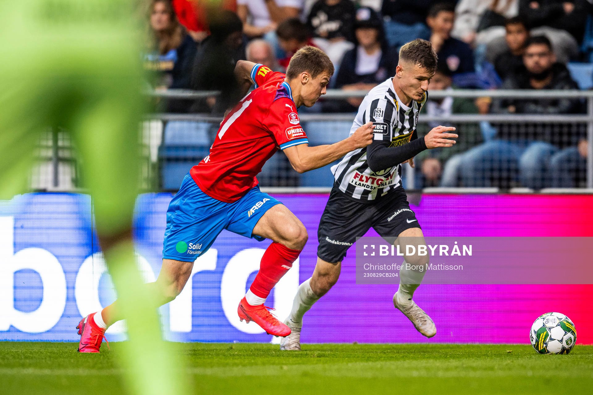 Helsingborgs Erik Ring och Landskronas Robin Dzabic