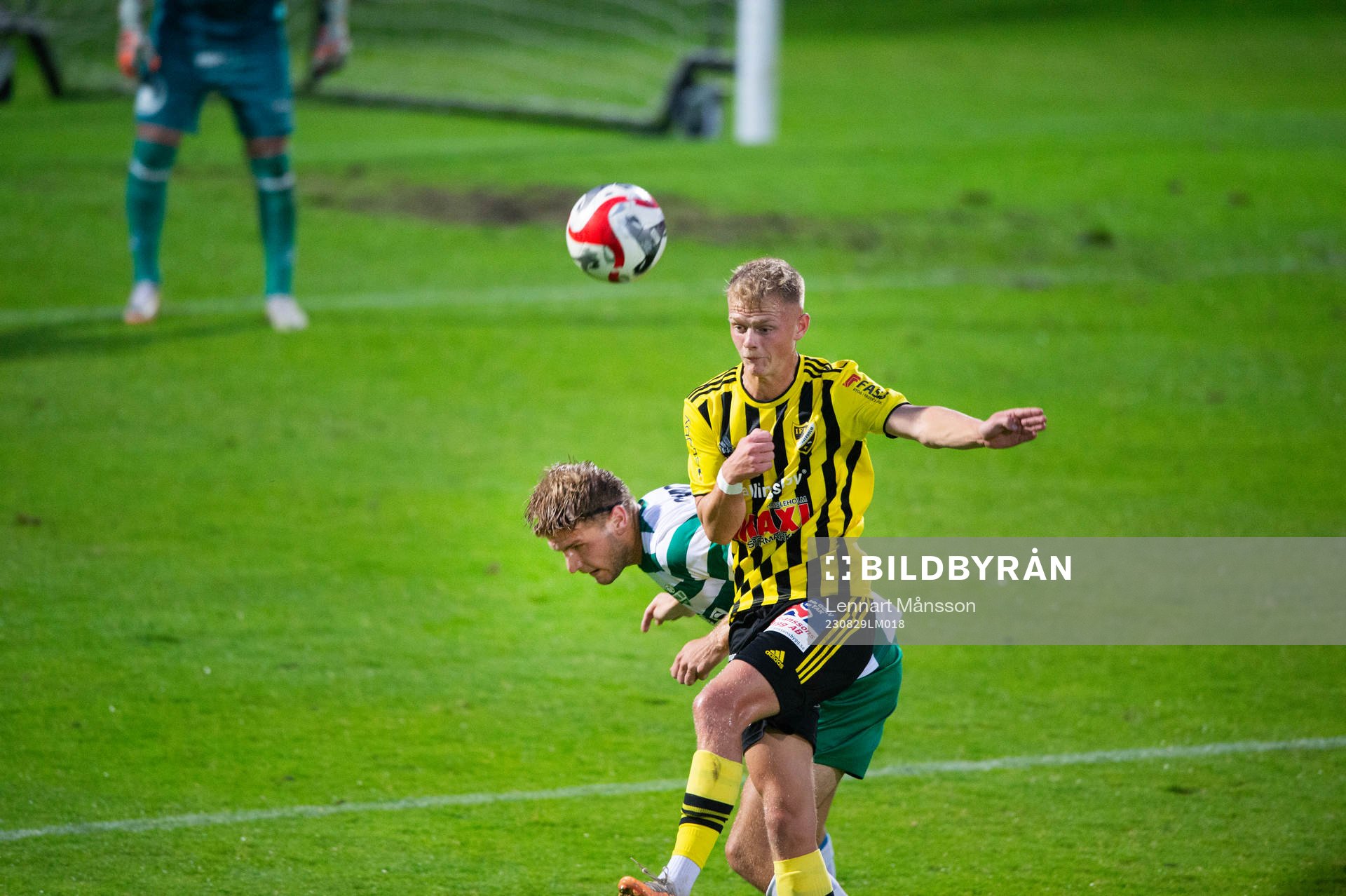 IFK Hässleholms Max Eriksson i matchen i division 2 mellan