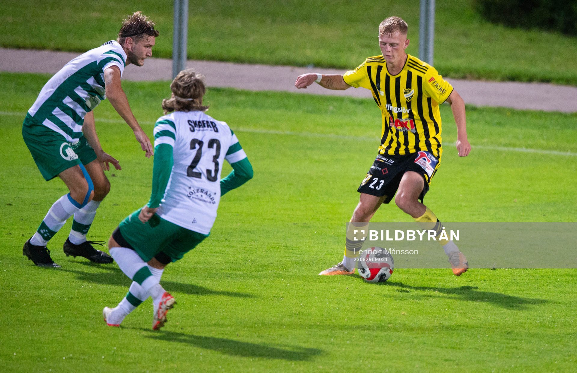 IFK Hässleholms Max Eriksson i matchen i division 2 mellan