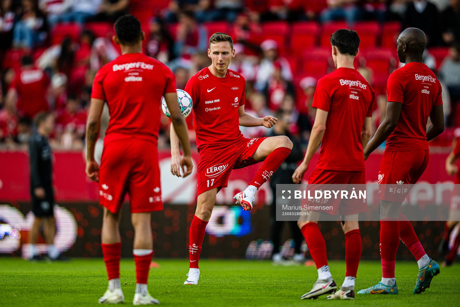 Joachim Soltvedt of Brann warms up