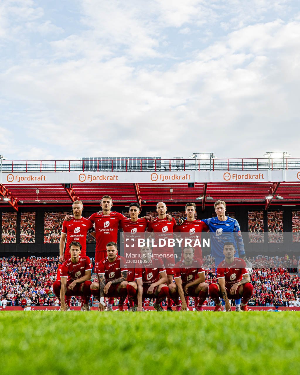 The starting eleven of Brann, from the top left; Sivert