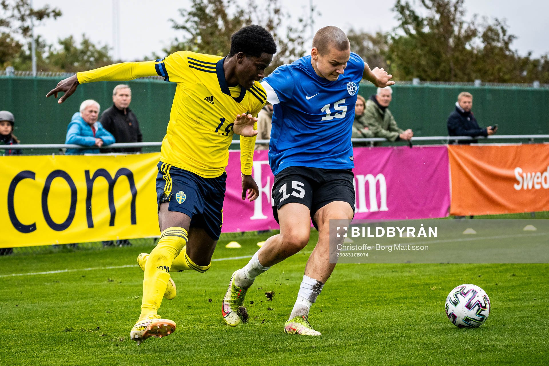 Sveriges Dennis Asprilla Ponce och Estlands Joosep Palts