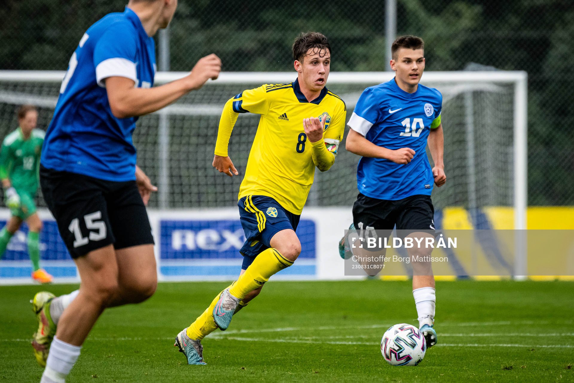 Sveriges Kenan Busuladzic under träningslandskampen i fotboll mellan Sverige P16 och Estland P16 den 31 augusti 2023 i Höganäs.