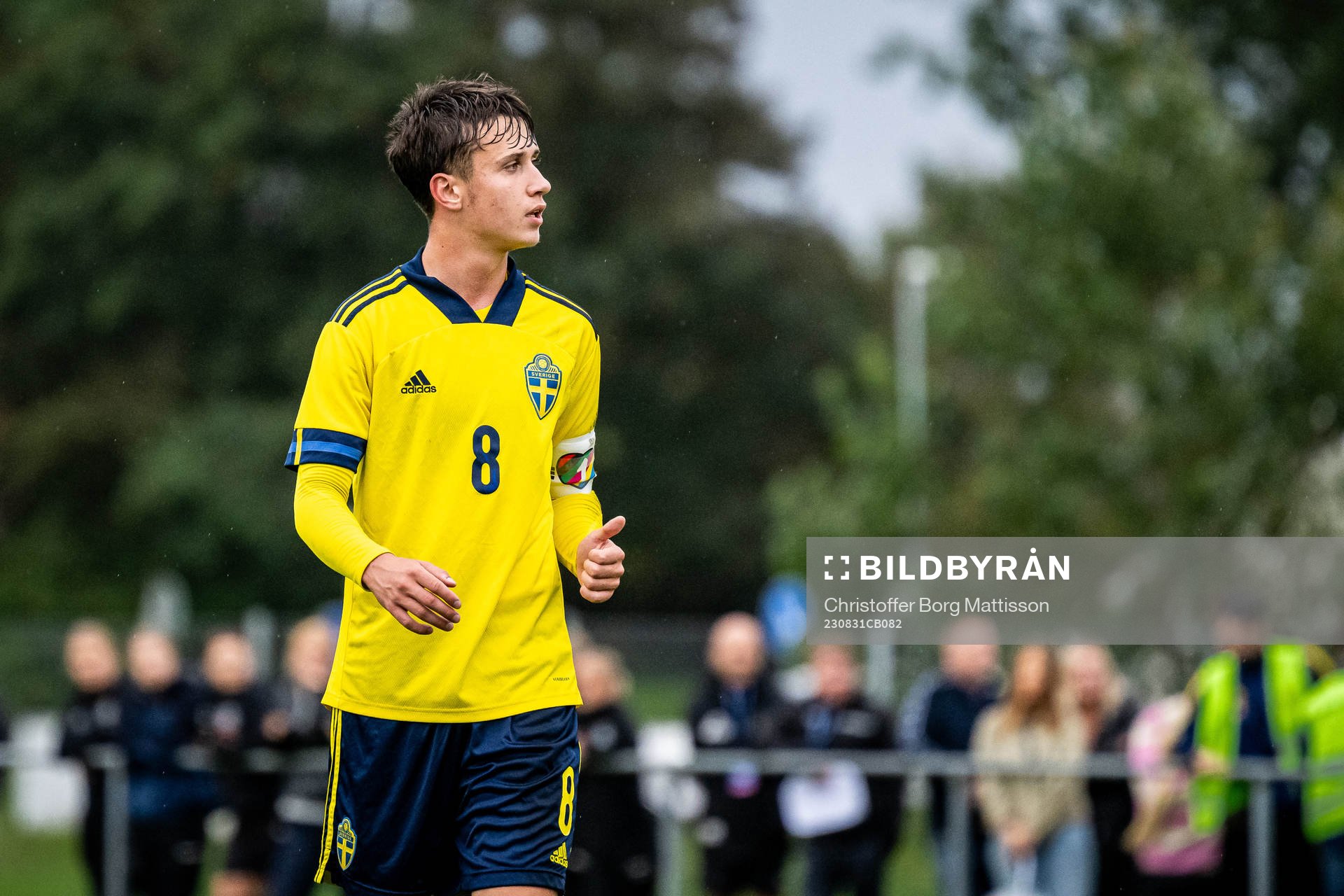 Sveriges Kenan Busuladzic under träningslandskampen i fotboll mellan Sverige P16 och Estland P16 den 31 augusti 2023 i Höganäs.